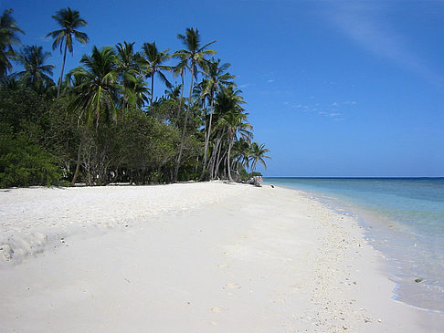 Der weiße Sandstrand